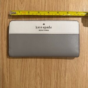 Kate Spade Two-Tone Wallet in Gray and White